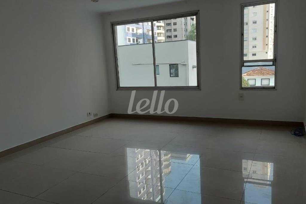 SALA de Apartamento à venda, Padrão com 105 m², 3 quartos e 1 vaga em Vila Uberabinha - São Paulo