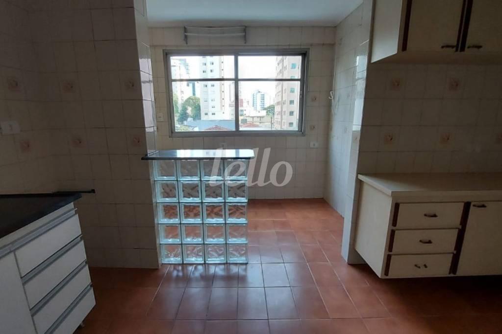 COZINHA de Apartamento à venda, Padrão com 105 m², 3 quartos e 1 vaga em Vila Uberabinha - São Paulo