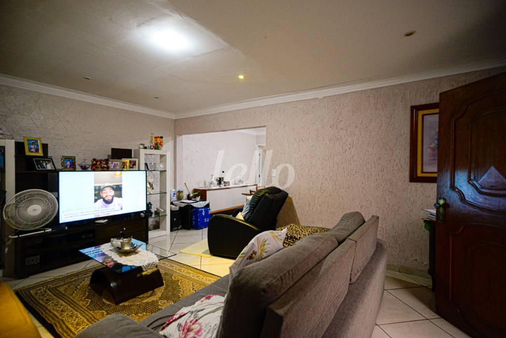 SALA DE TV de Casa à venda, térrea com 166 m², 5 quartos e 2 vagas em Santana - São Paulo