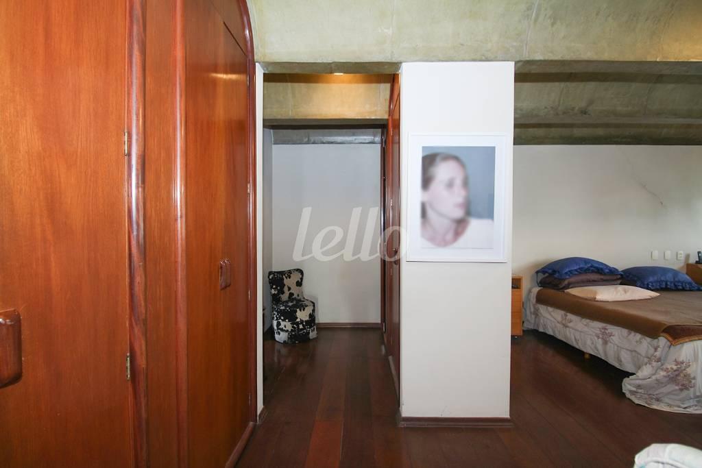 SUÍTE 3 de Apartamento à venda, Padrão com 332 m², 4 quartos e 4 vagas em Vila Cordeiro - São Paulo