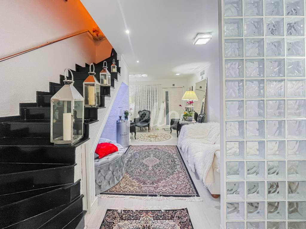SALA DOIS AMBIENTES de Casa à venda, sobrado com 100 m², 4 quartos e 2 vagas em Cambuci - São Paulo
