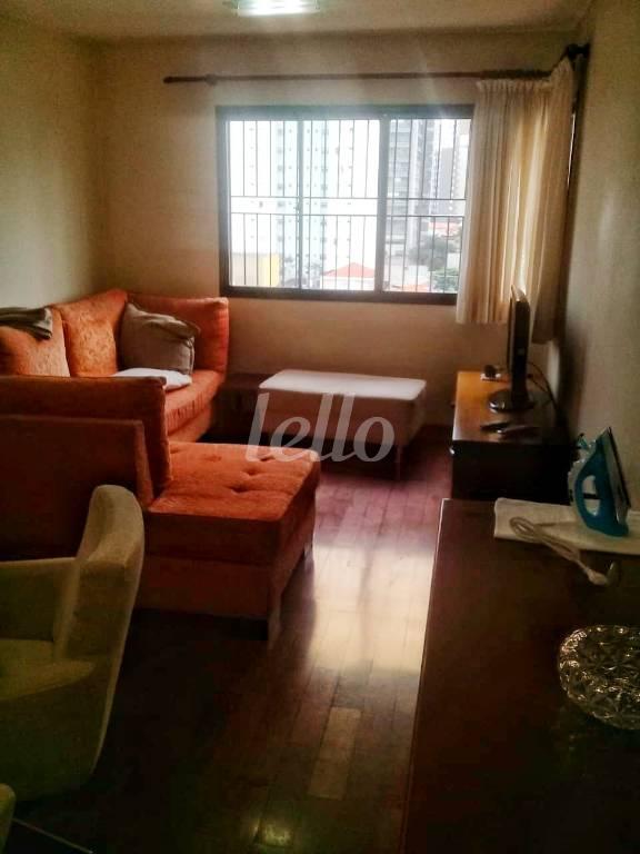 LIVING de Apartamento à venda, Padrão com 67 m², 2 quartos e 1 vaga em Vila Gumercindo - São Paulo