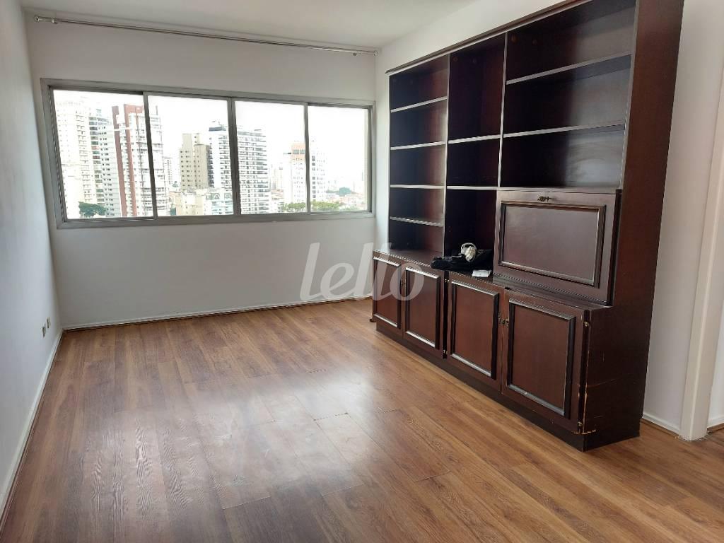 SALA de Apartamento à venda, Padrão com 84 m², 3 quartos e 2 vagas em Santana - São Paulo