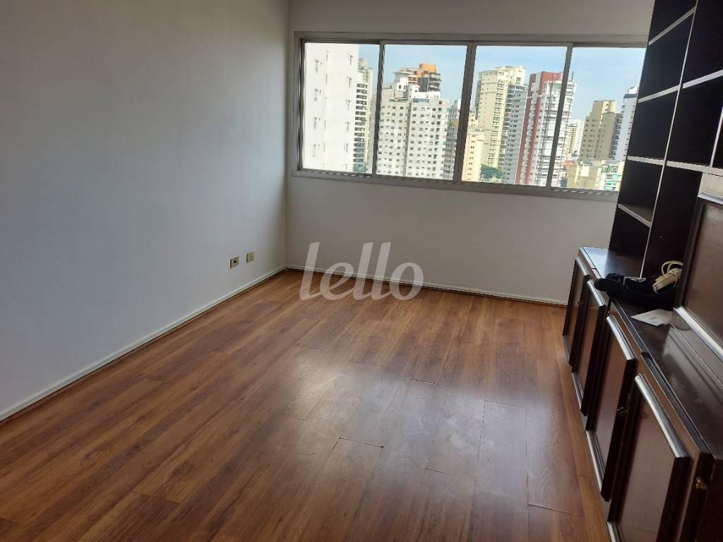 SALA de Apartamento à venda, Padrão com 84 m², 3 quartos e 2 vagas em Santana - São Paulo