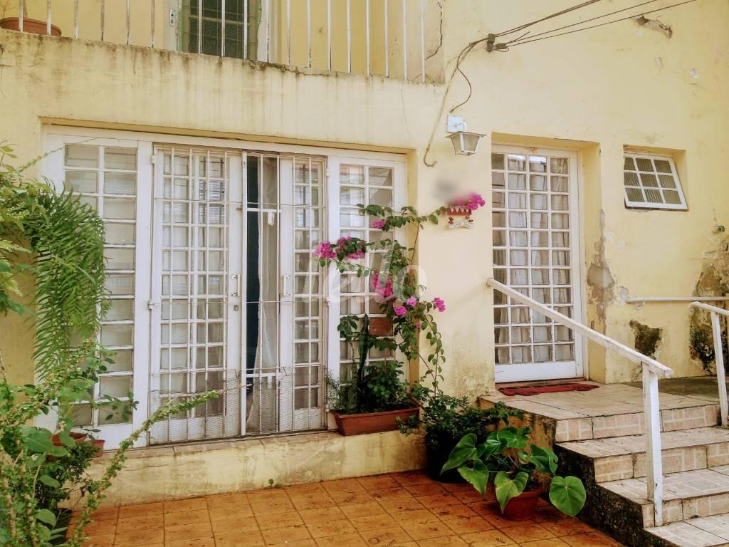 FACHADA de Casa à venda, sobrado com 80 m², 2 quartos e 1 vaga em Mooca - São Paulo