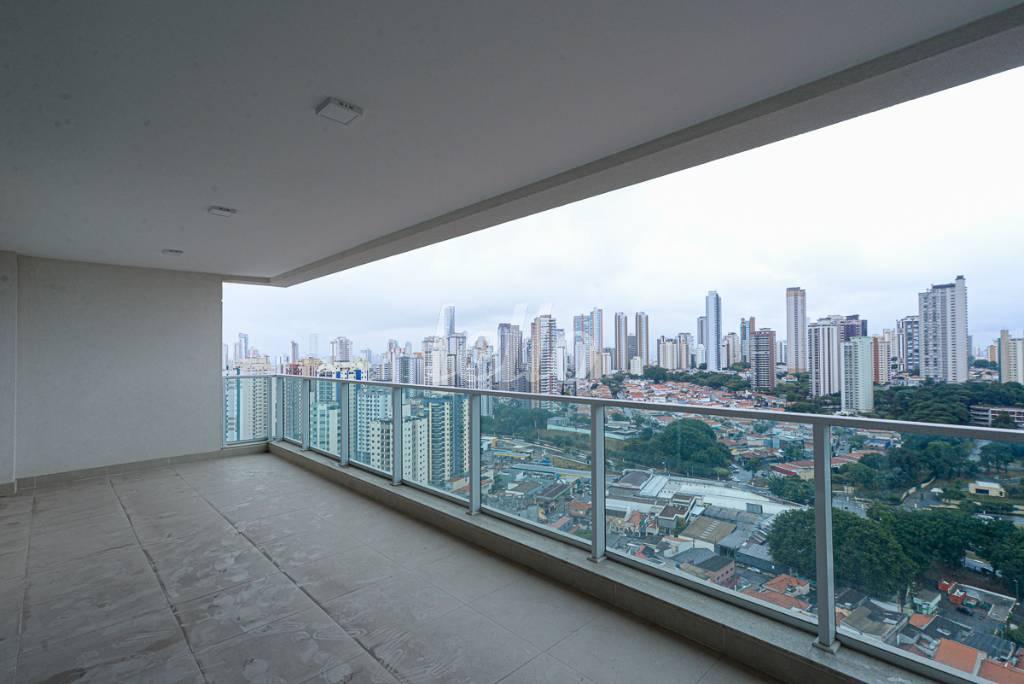 VARANDA DA SALA de Apartamento à venda, Padrão com 165 m², 3 quartos e 3 vagas em Tatuapé - São Paulo