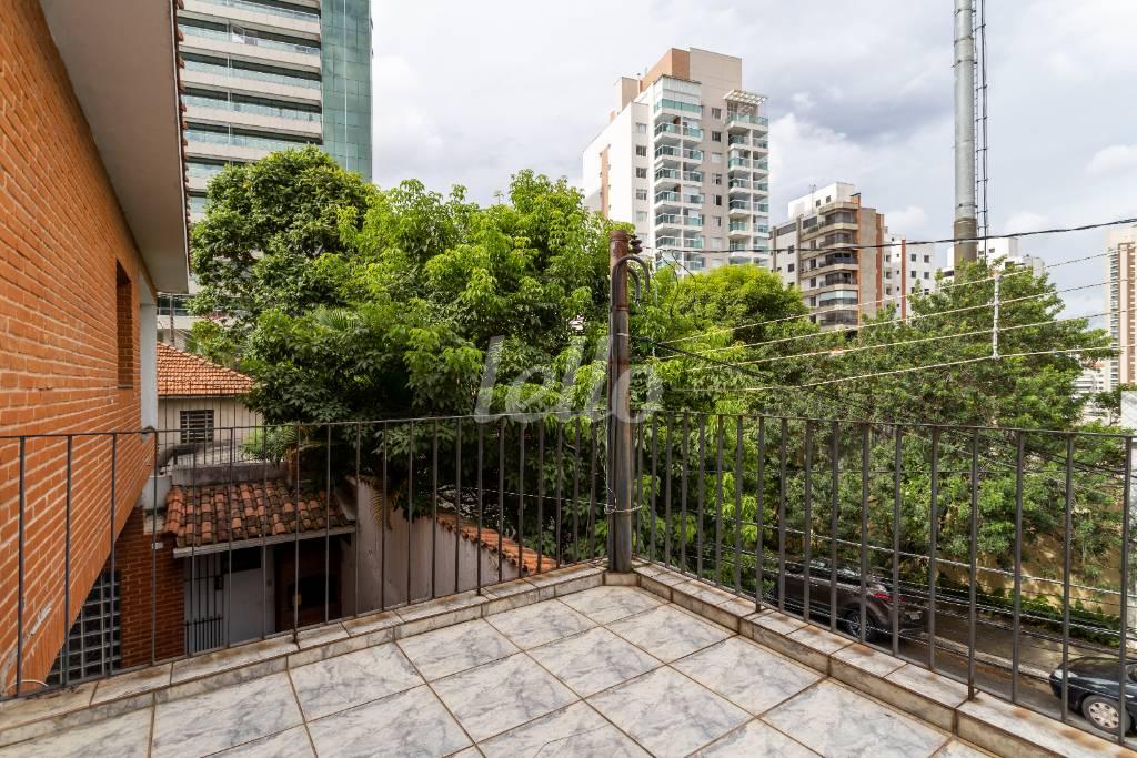 VARANDA SUÍTE 1 de Casa à venda, sobrado com 228 m², 4 quartos e 2 vagas em Paraíso - São Paulo