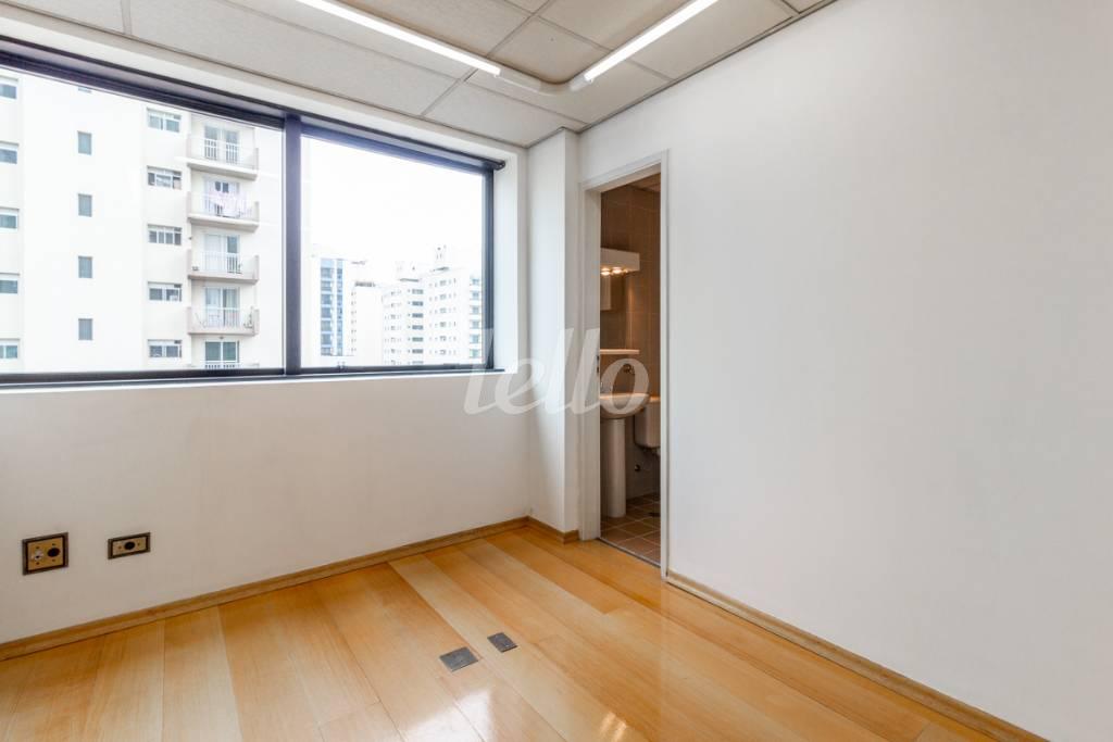 SALA 2 de Sala / Conjunto para alugar, Padrão com 40 m², e em Pinheiros - São Paulo