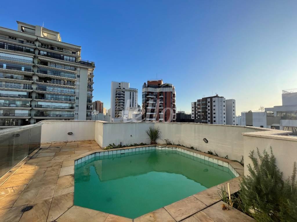 PISCINA ÁREA DE LAZER de Apartamento à venda, cobertura - Padrão com 398 m², 3 quartos e 4 vagas em Vila Pompeia - São Paulo