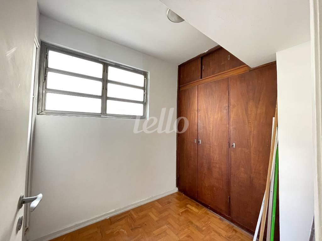 DORMITÓRIO DE SERVIÇO de Apartamento à venda, Padrão com 167 m², 3 quartos e 1 vaga em Jardim Paulista - São Paulo
