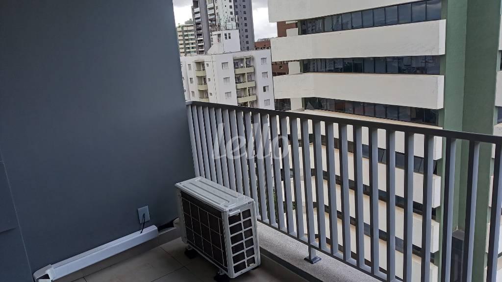 VARANDA de Apartamento à venda, Padrão com 30 m², 1 quarto e em Liberdade - São Paulo