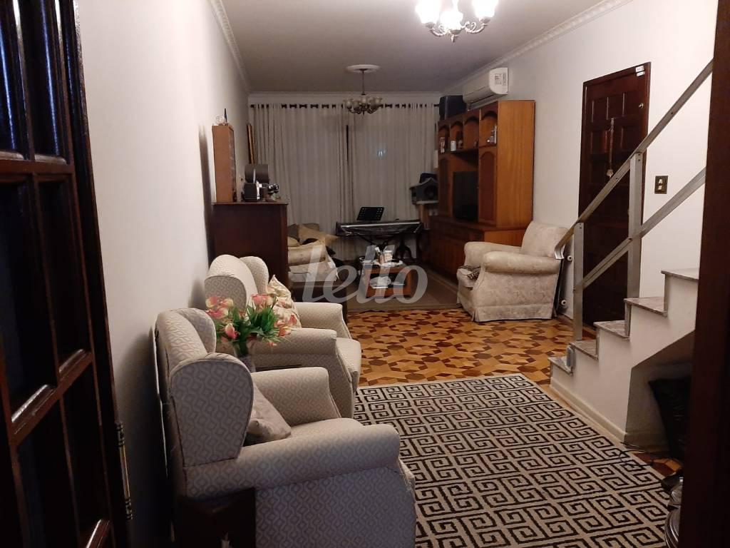 SALA de Casa à venda, sobrado com 300 m², 4 quartos e 3 vagas em Vila Antonina - São Paulo