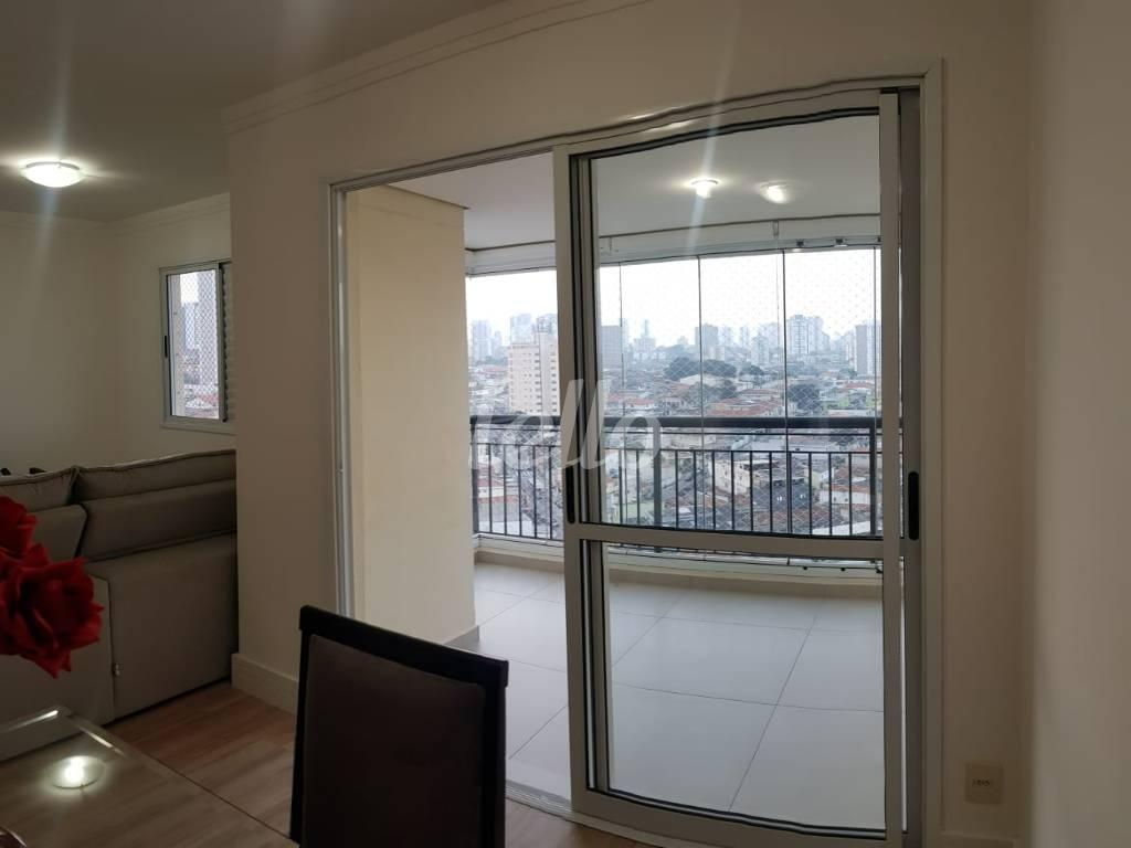 SALA - VARANDA de Apartamento à venda, Padrão com 67 m², 2 quartos e 1 vaga em Vila Firmiano Pinto - São Paulo