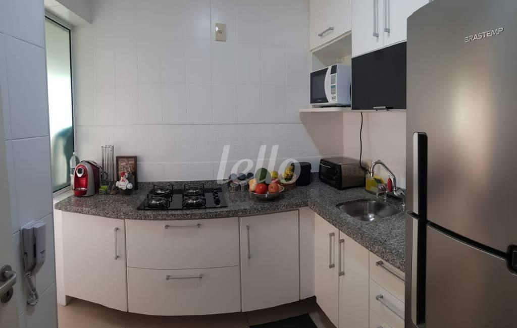 COZINHA de Apartamento à venda, Padrão com 67 m², 2 quartos e 1 vaga em Vila Firmiano Pinto - São Paulo