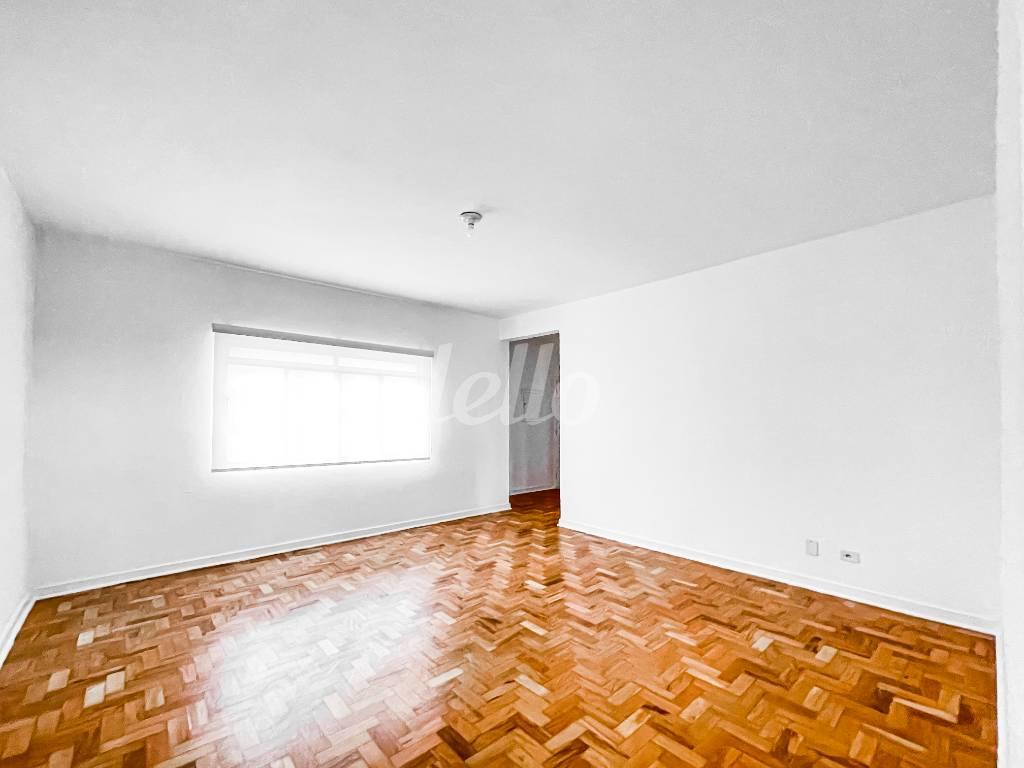 SALA DOIS AMBIENTES de Apartamento à venda, Padrão com 76 m², e em Cambuci - São Paulo