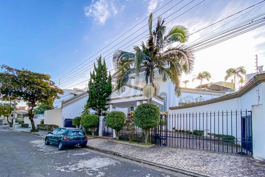 FACHADA de Casa à venda, sobrado com 754 m², 5 quartos e 7 vagas em Jardim São Caetano - São Caetano do Sul
