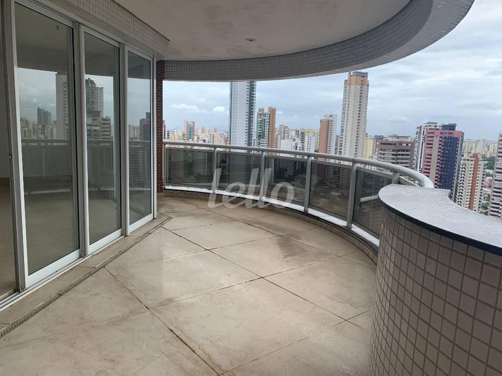 VARANDA SALA de Apartamento à venda, Duplex com 332 m², 4 quartos e 6 vagas em Tatuapé - São Paulo