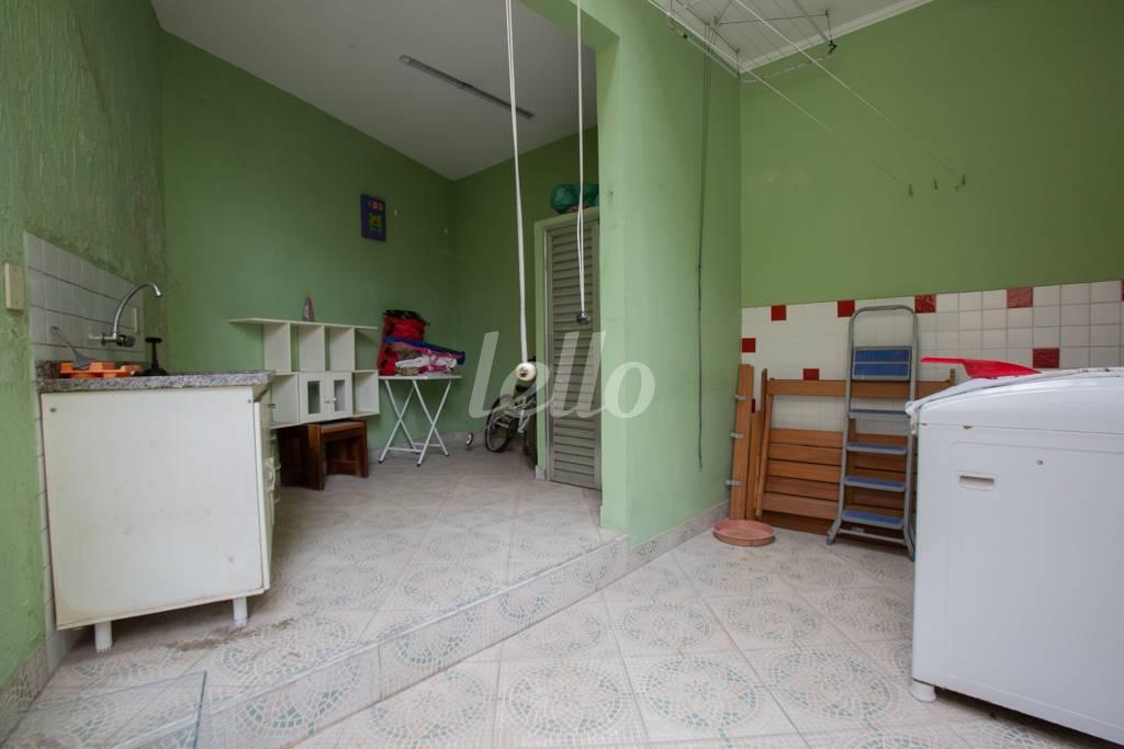 ÁREA DE SERVIÇO de Casa para alugar, sobrado com 170 m², 3 quartos e 2 vagas em Vila Prudente - São Paulo