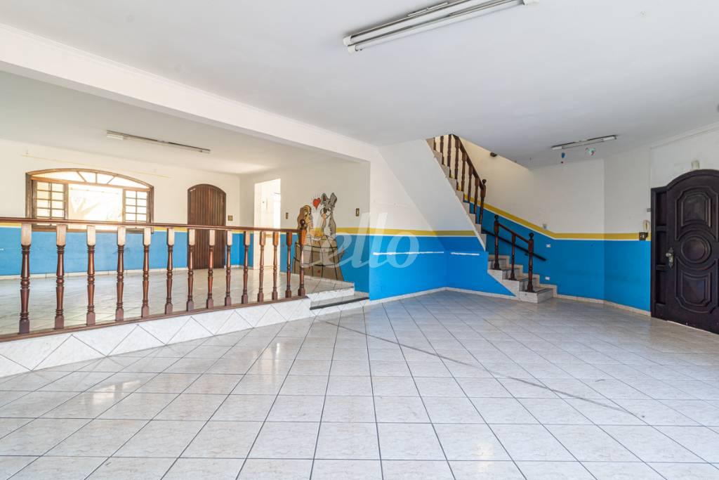 SALA de Casa para alugar, sobrado com 458 m², 3 quartos e 2 vagas em Vila Granada - São Paulo