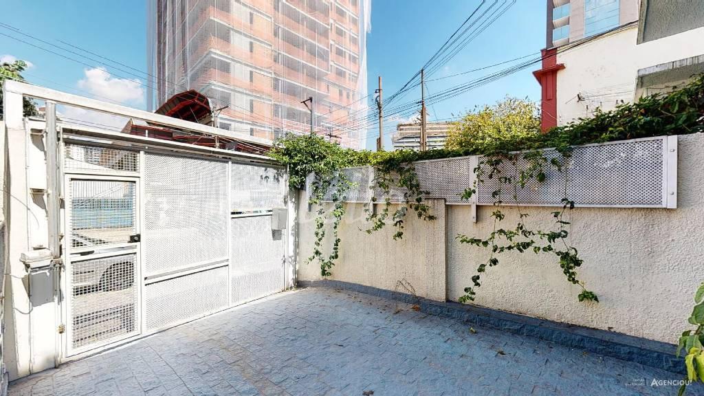 GARAGEM de Casa à venda, sobrado com 190 m², 3 quartos e 1 vaga em Perdizes - São Paulo