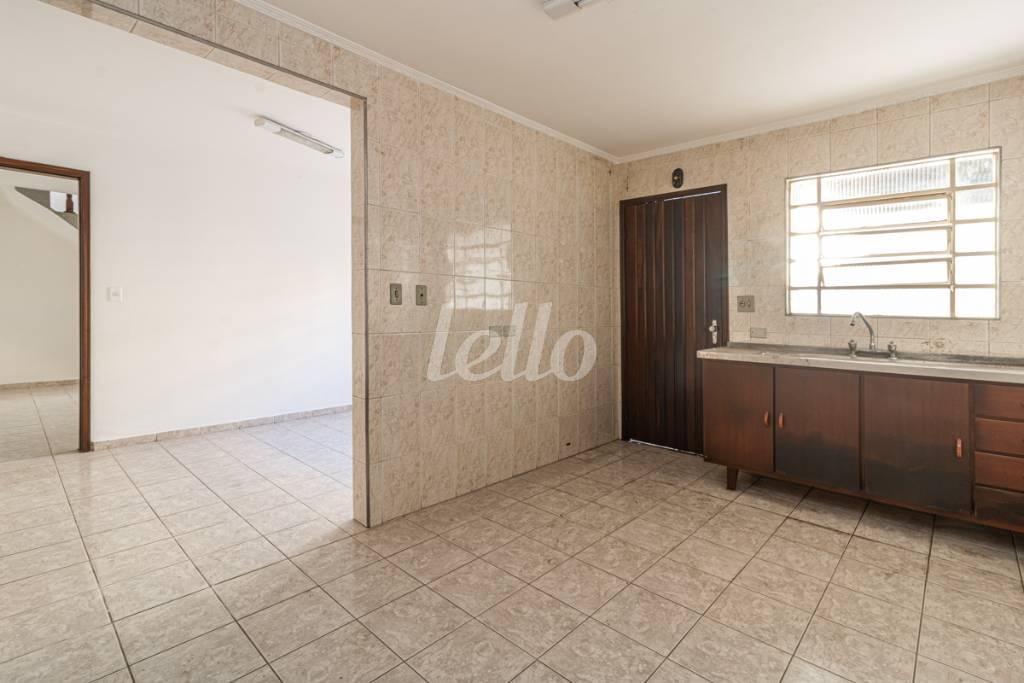 COZINHA de Casa para alugar, térrea com 459 m², 5 quartos e 2 vagas em Vila Granada - São Paulo