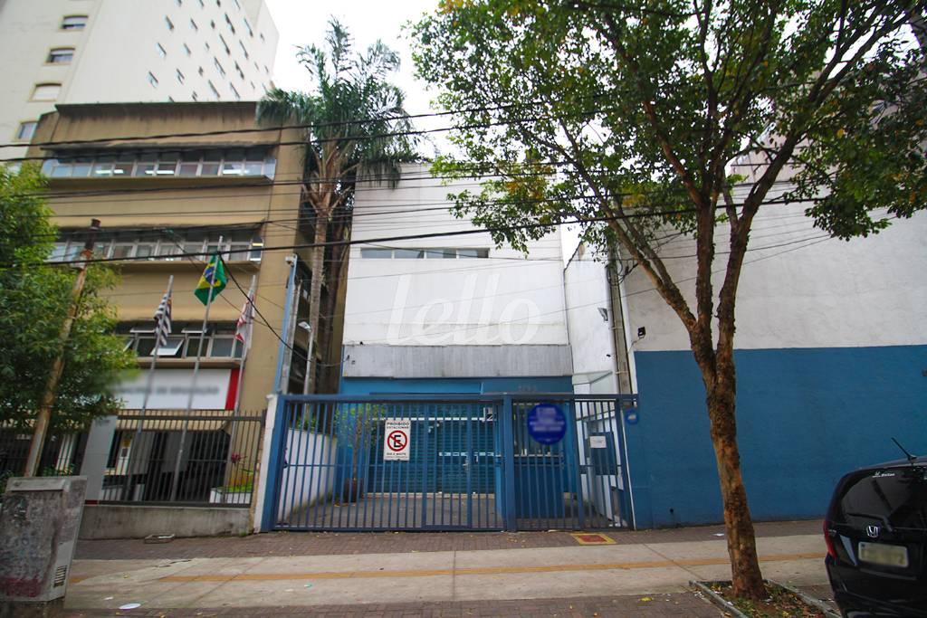 FACHADA de Prédio Comercial para alugar, Monousuário com 1070 m², e 2 vagas em Vila Clementino - São Paulo