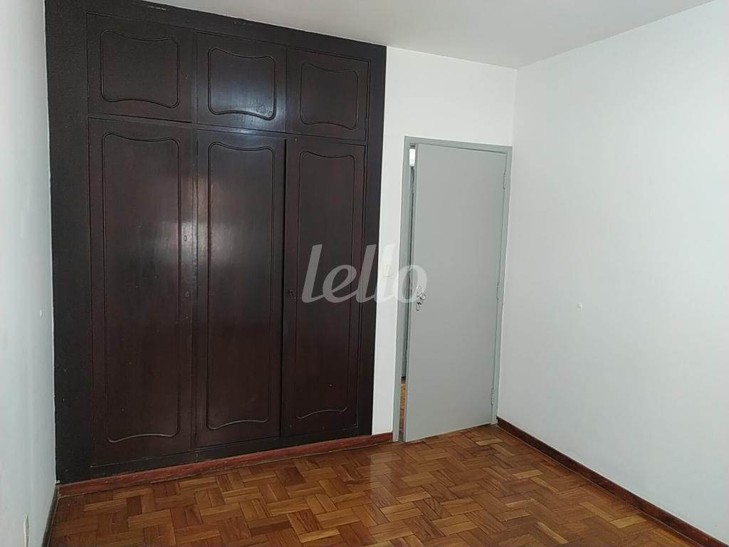 DORMITÓRIO 2 de Apartamento para alugar, Padrão com 120 m², 3 quartos e 1 vaga em Jardim América - São Paulo
