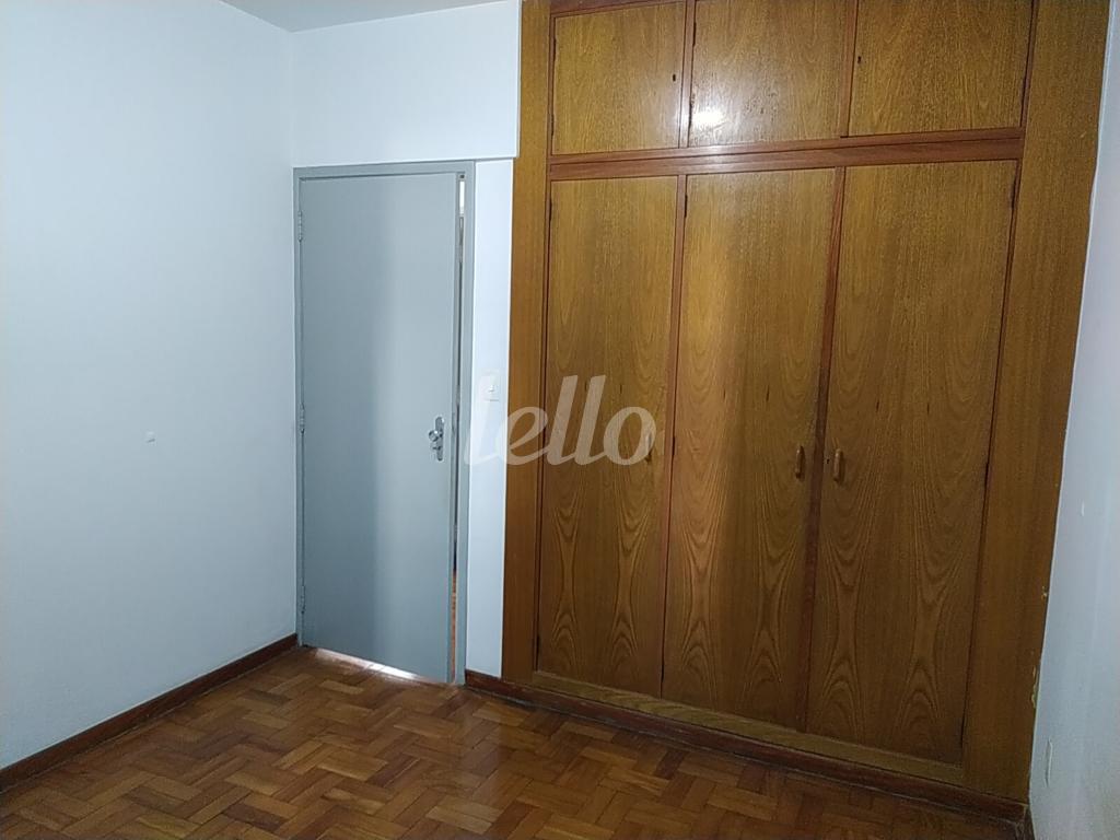 DORMITÓRIO 3 de Apartamento para alugar, Padrão com 120 m², 3 quartos e 1 vaga em Jardim América - São Paulo