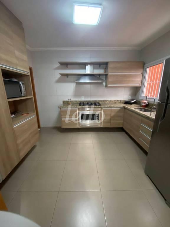 COZINHA de Casa à venda, sobrado com 250 m², 3 quartos e 3 vagas em Parque Santo Antônio - Guarulhos
