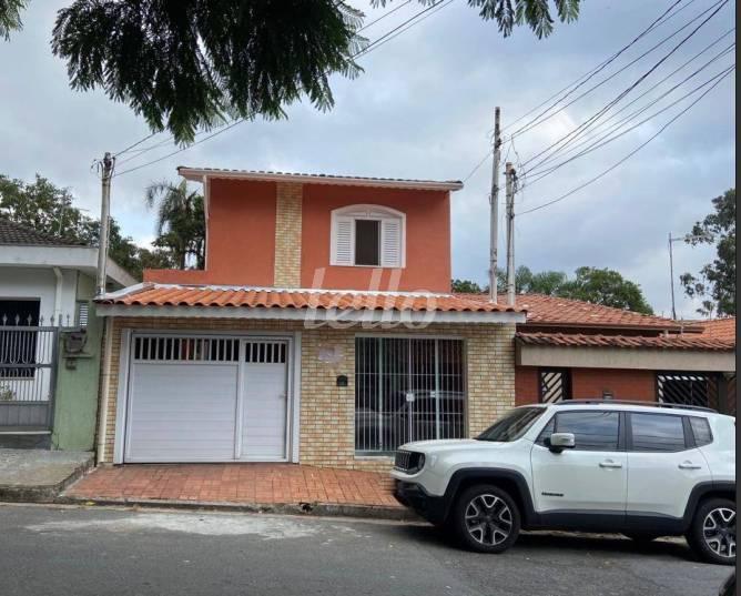 FACHADA de Casa à venda, sobrado com 250 m², 3 quartos e 3 vagas em Parque Santo Antônio - Guarulhos