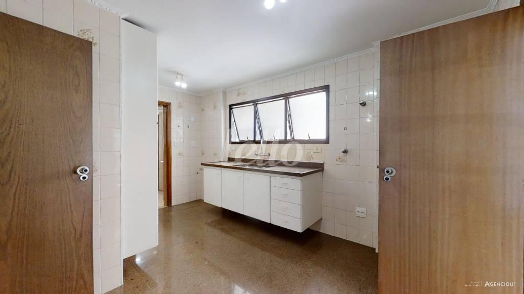 COZINHA de Apartamento à venda, Padrão com 160 m², 4 quartos e em Higienópolis - São Paulo