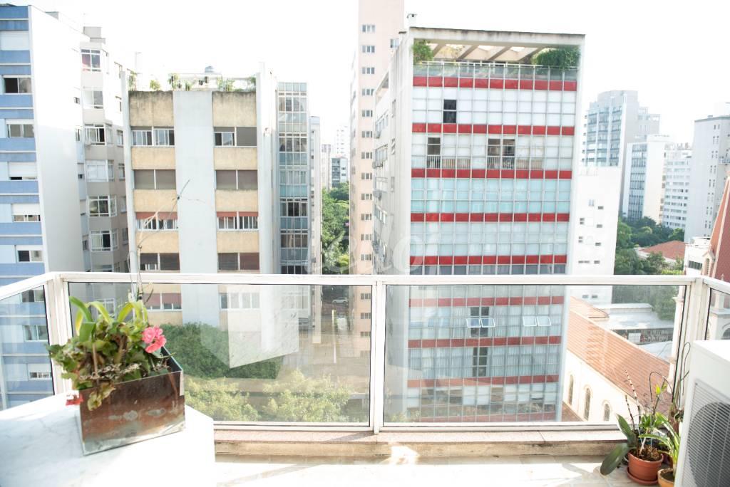 VARANDA DA SALA de Apartamento à venda, cobertura - Padrão com 413 m², 6 quartos e 3 vagas em Higienópolis - São Paulo