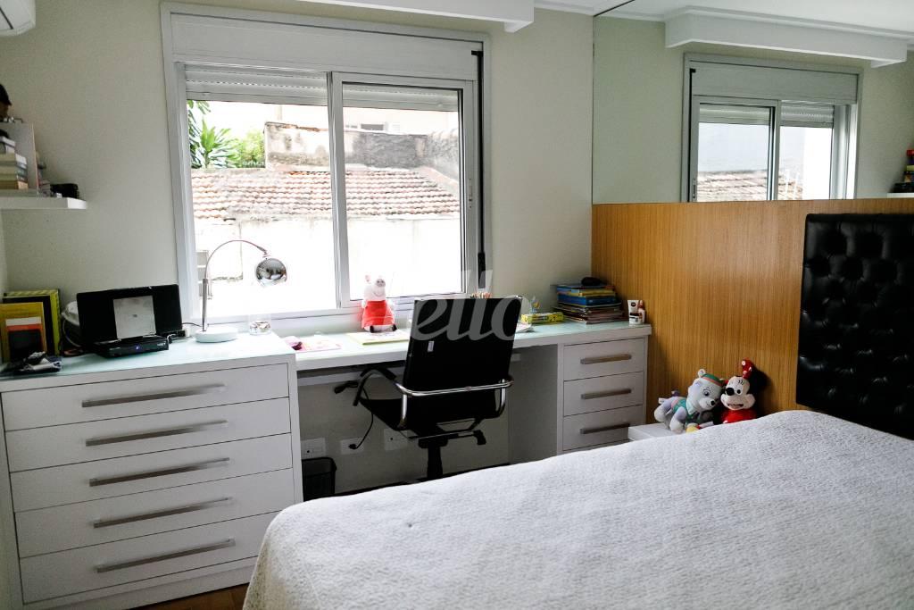 QUARTO de Apartamento à venda, Padrão com 130 m², 3 quartos e 1 vaga em Jardim Paulista - São Paulo
