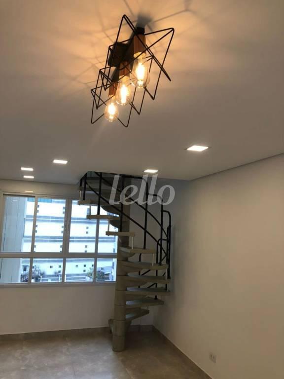 SALA DOIS AMBIENTES de Apartamento à venda, Duplex com 157 m², 3 quartos e 1 vaga em Bela Vista - São Paulo