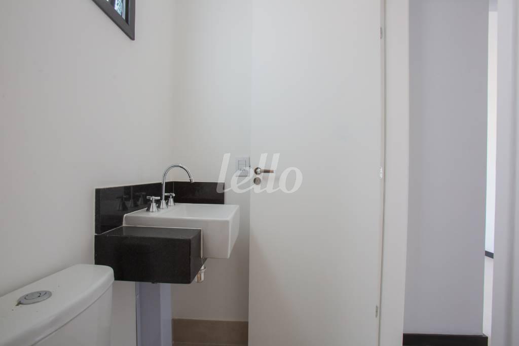 BANHEIRO SOCIAL de Apartamento para alugar, Padrão com 35 m², 1 quarto e 1 vaga em Vila Buarque - São Paulo