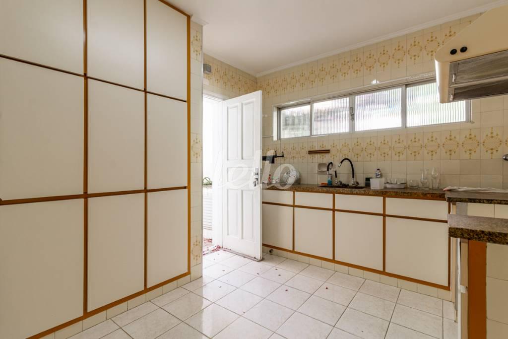 COZINHA de Casa para alugar, em condomínio - sobrado com 165 m², 3 quartos e 5 vagas em Perdizes - São Paulo