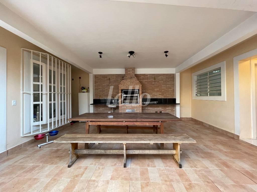 ÁREA GOURMET de Casa à venda, sobrado com 229 m², 3 quartos e 5 vagas em Vila Cordeiro - São Paulo