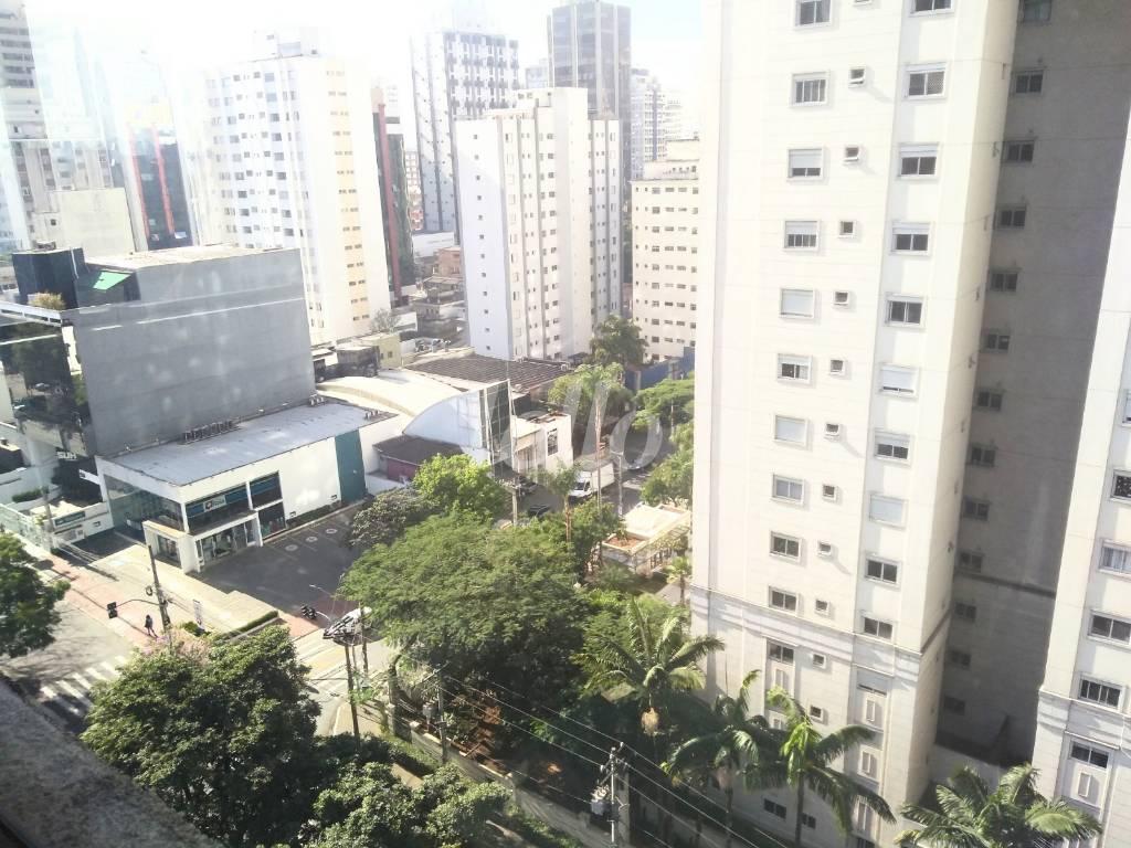 VISTA de Sala / Conjunto para alugar, Padrão com 81 m², e 1 vaga em Indianópolis - São Paulo