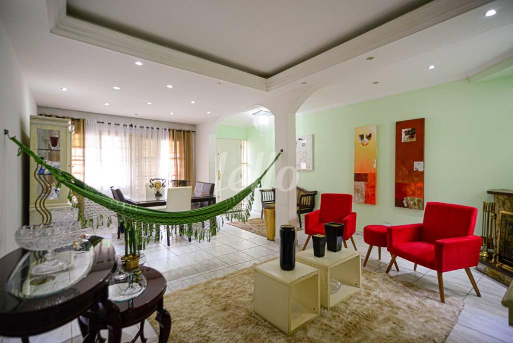 SALA de Casa à venda, sobrado com 176 m², 3 quartos e 3 vagas em Jardim Avelino - São Paulo