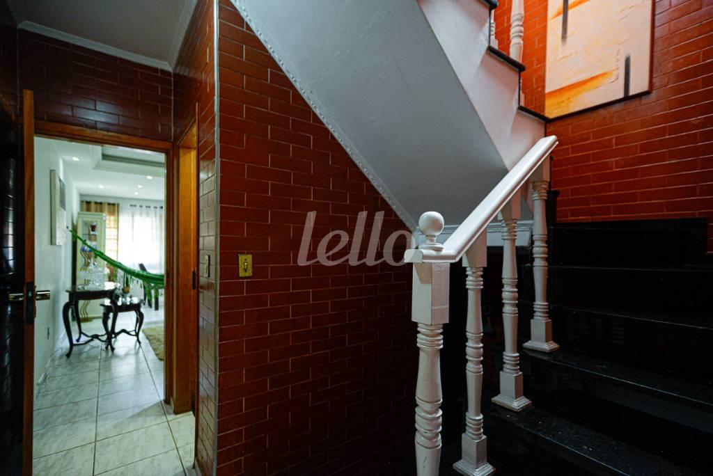 CORREDOR de Casa à venda, sobrado com 176 m², 3 quartos e 3 vagas em Jardim Avelino - São Paulo
