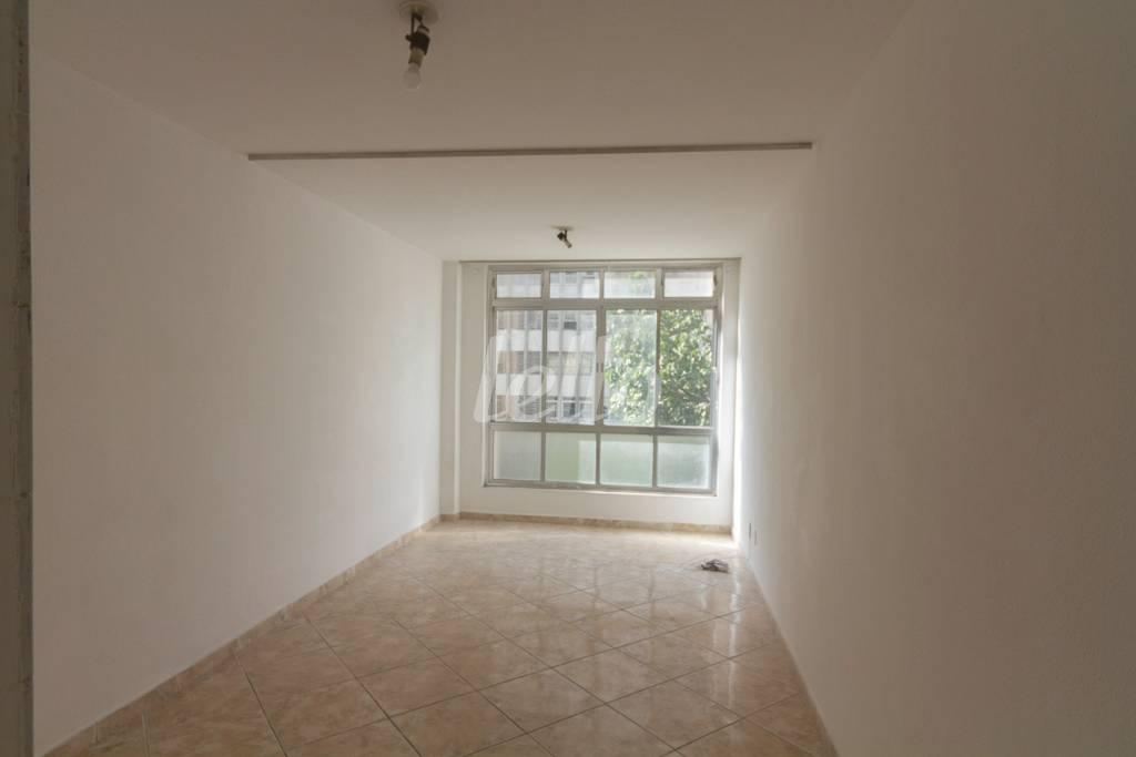 SALA de Apartamento para alugar, Padrão com 38 m², 1 quarto e 1 vaga em Vila Buarque - São Paulo