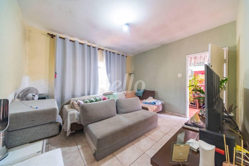 SALA DE ESTAR de Casa à venda, assobradada com 150 m², 2 quartos e 3 vagas em Vila Valparaíso - Santo André