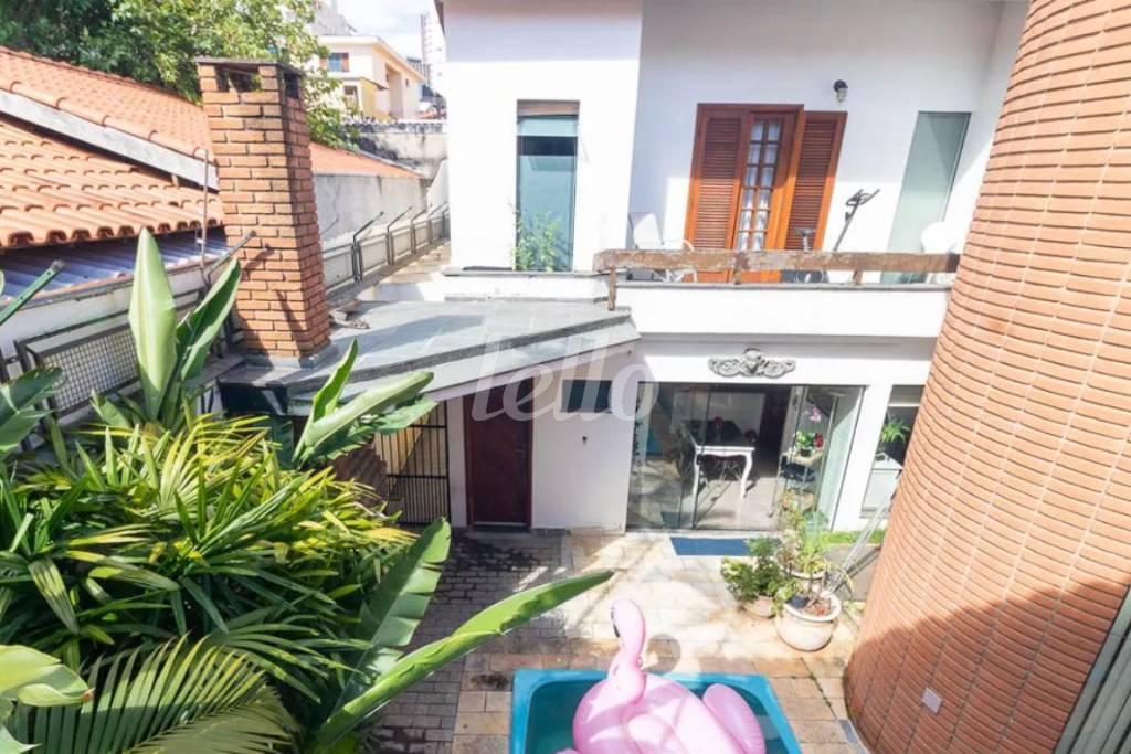 VISTA de Casa à venda, sobrado com 284 m², 3 quartos e 3 vagas em Vila Valparaíso - Santo André