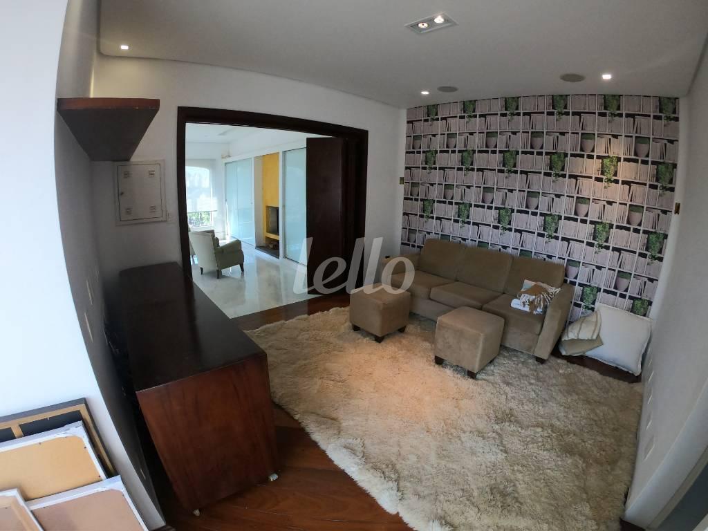 SALA TV de Apartamento à venda, Duplex com 287 m², 4 quartos e 3 vagas em Brooklin Paulista - São Paulo