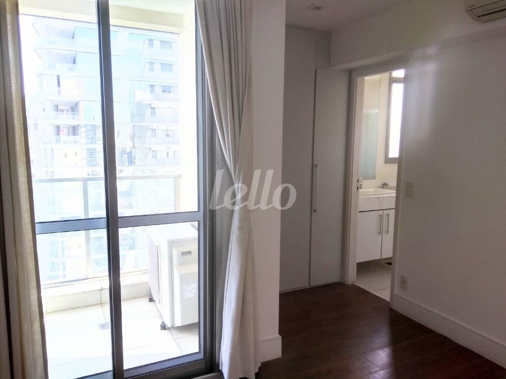 SUITE 2 / SACADA de Apartamento para alugar, Padrão com 100 m², 2 quartos e 2 vagas em Itaim Bibi - São Paulo