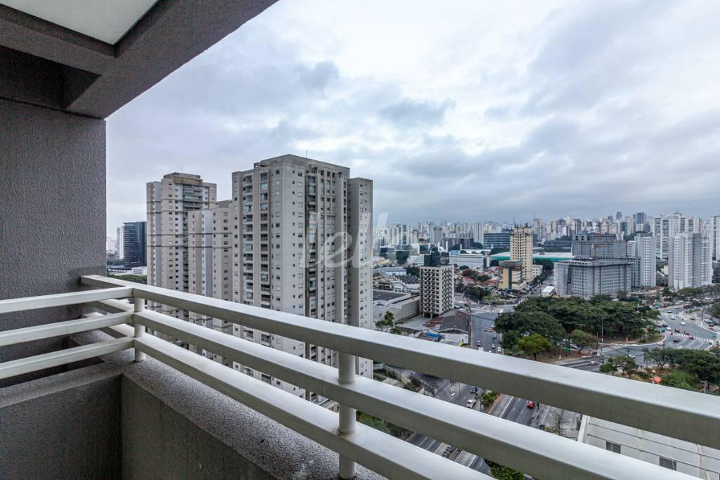VARANDA de Sala / Conjunto para alugar, Padrão com 49 m², e 2 vagas em Várzea da Barra Funda - São Paulo