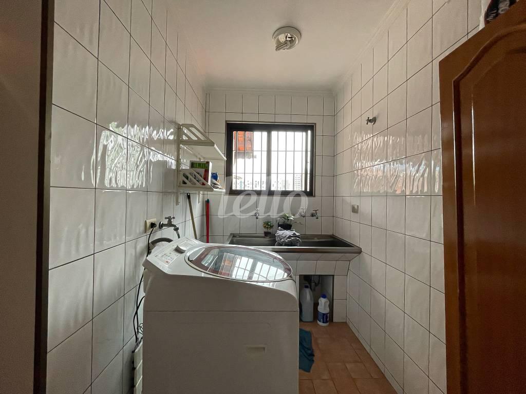 ÁREA DE SERVIÇO de Casa à venda, sobrado com 268 m², 4 quartos e 3 vagas em Alto da Moóca - São Paulo