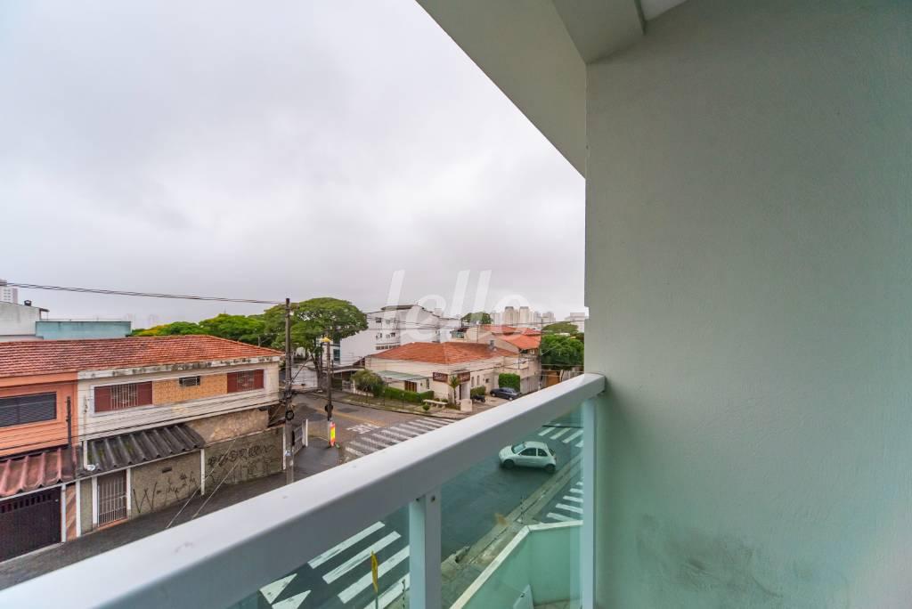 VARANDA DO DORMITÓRIO 2 de Casa à venda, sobrado com 124 m², 3 quartos e 5 vagas em Vila Alzira - Santo André