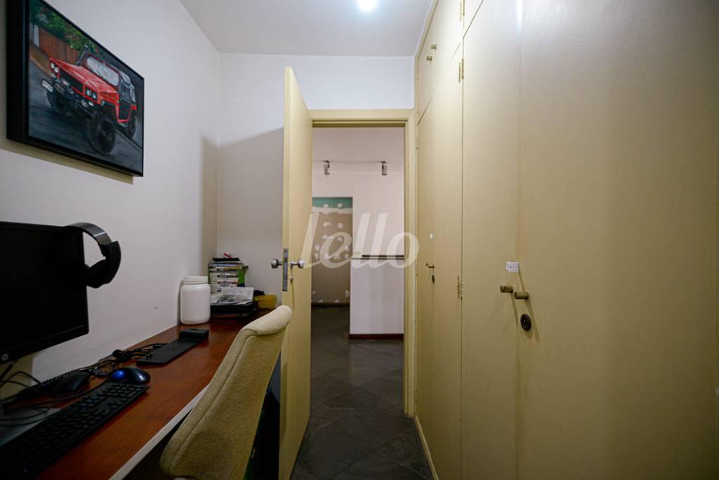 DORMITORIO de Casa à venda, sobrado com 400 m², 5 quartos e 5 vagas em Sumarezinho - São Paulo