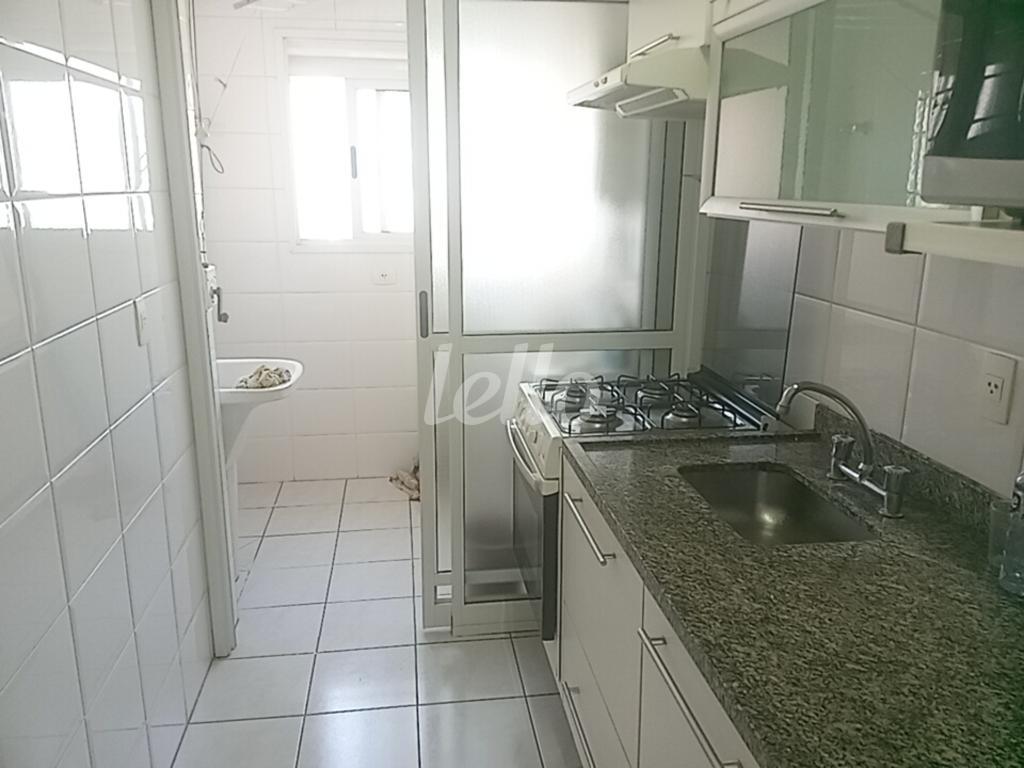 COZINHA de Apartamento à venda, Padrão com 65 m², 2 quartos e 2 vagas em Vila Azevedo - São Paulo